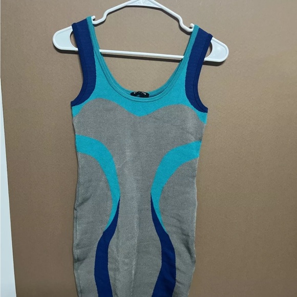 Bebe dress - Picture 2 of 4